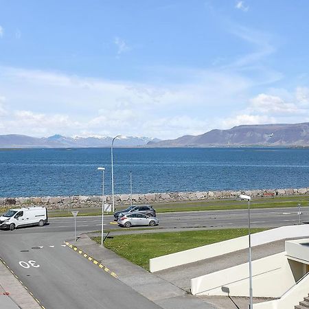 Charming, 2 Bedroom Seaside Apartment Рейкьявик Экстерьер фото
