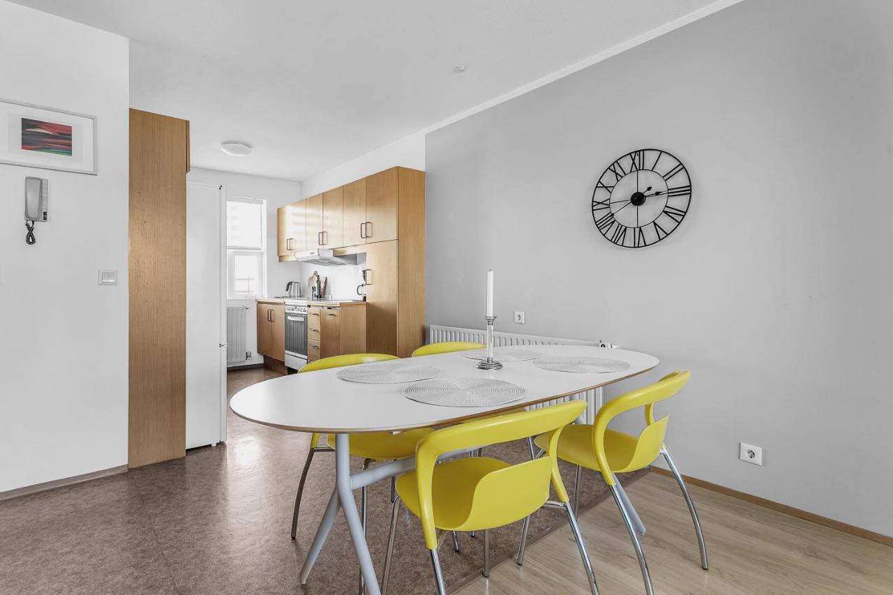 Charming, 2 Bedroom Seaside Apartment Рейкьявик Экстерьер фото